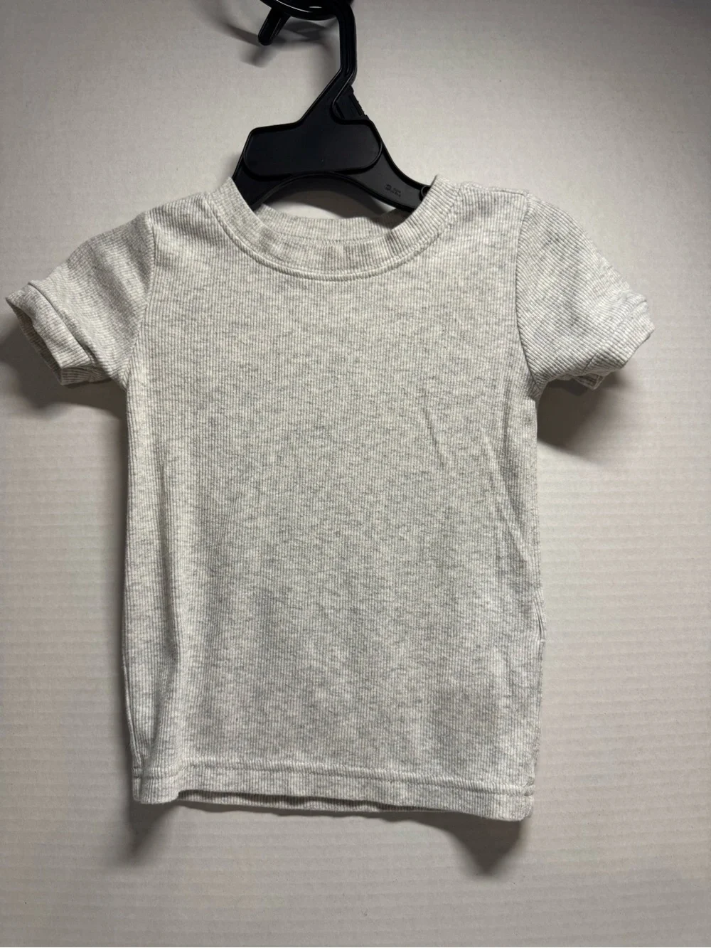 Old Navy Short-Sleeve Ribbed Tee in Light Gray 18 to 24M